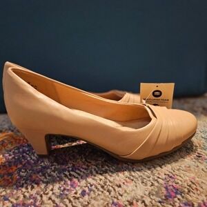 Kim Rogers Womens Dress Pumps Heels‎ Shoes Beige Comfort Size 9M SEE DESCRIPTION